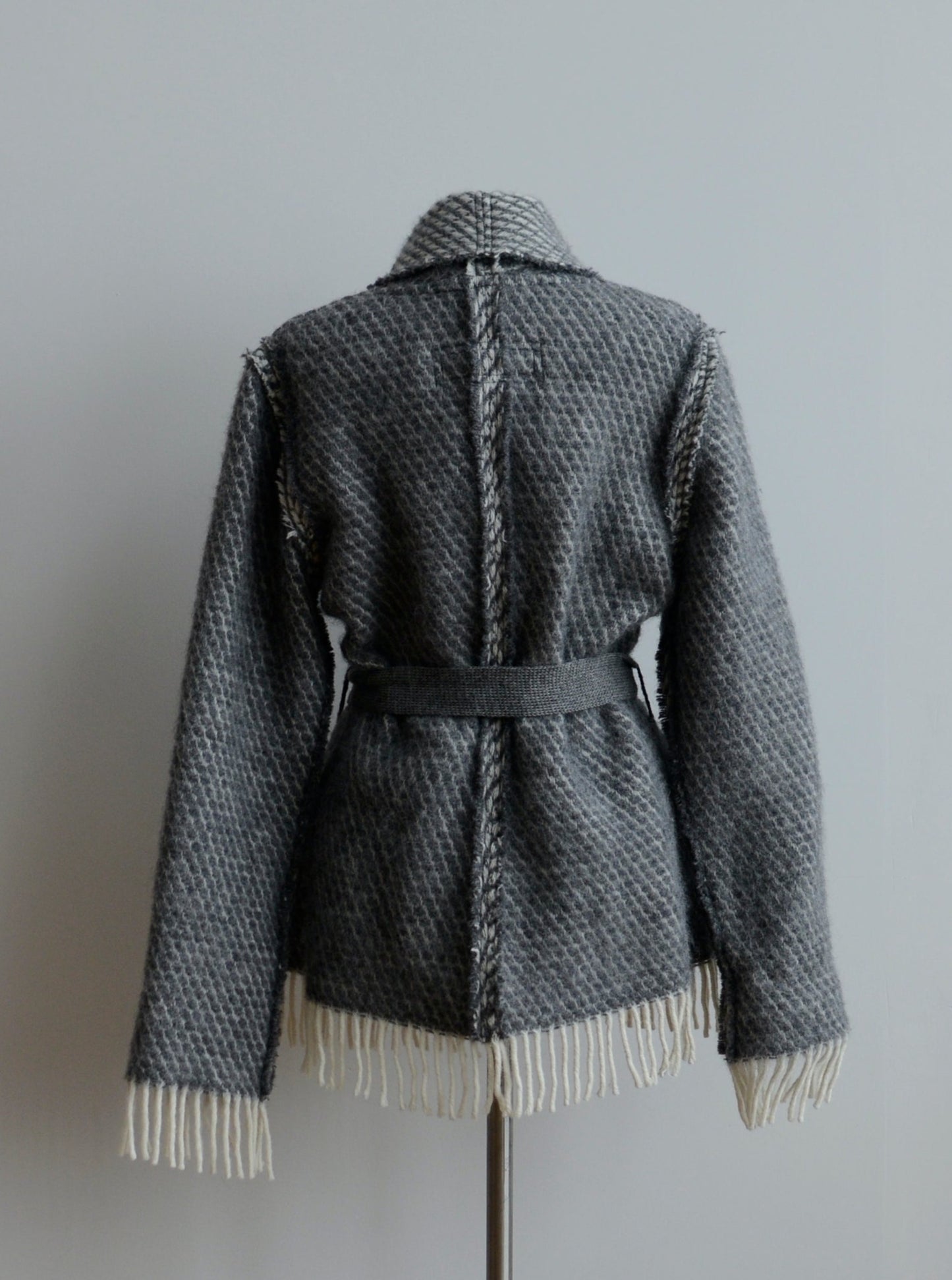 IEVA Short wool coat  in grey (Size M/L)