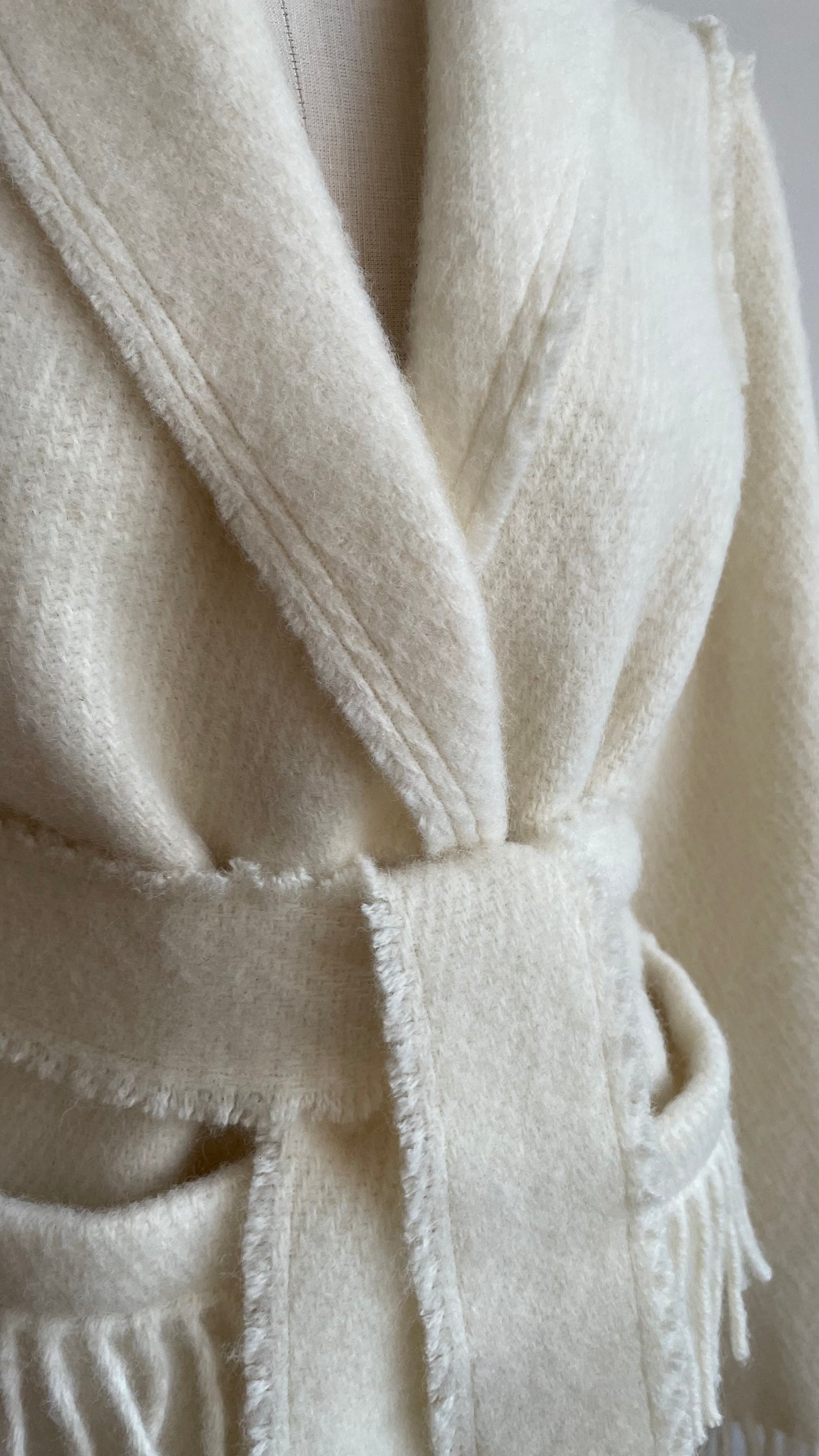 IEVA White Short wool coat (Size XS/S)