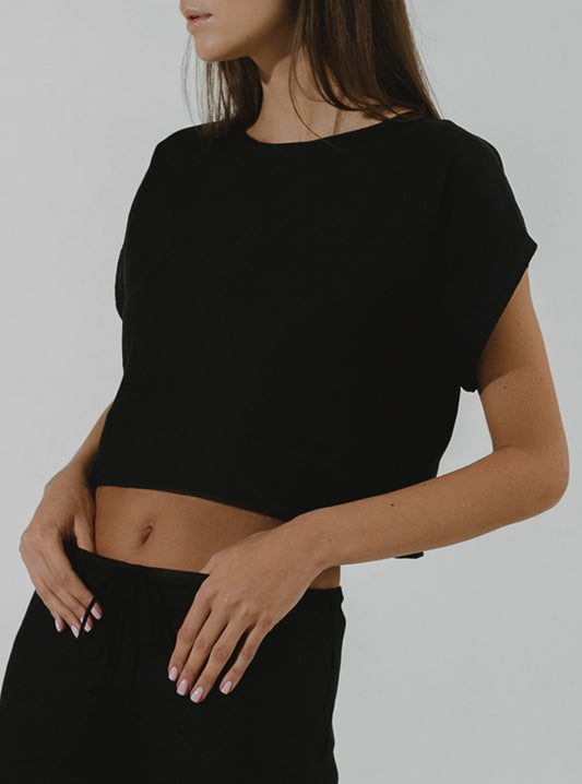 BASALT Dropped-shoulder sleeveless crop top